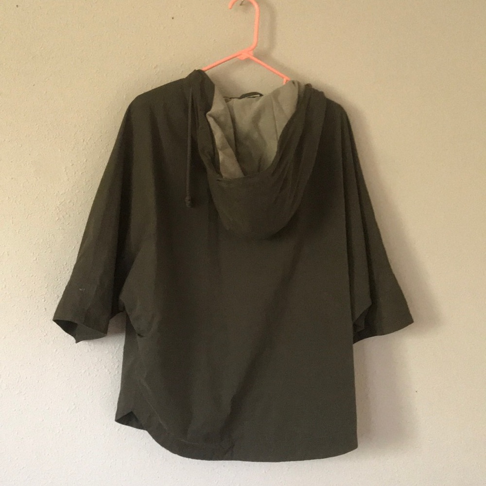 Green jacket - Picture 3 of 5
